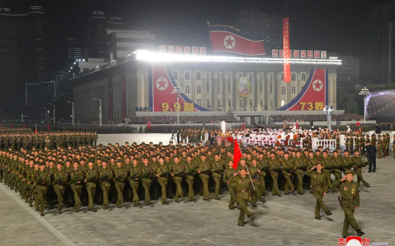 Corea del Norte envía 10.000 soldados a Rusia para apoyar la invasión de Ucrania, confirma el Pentágono