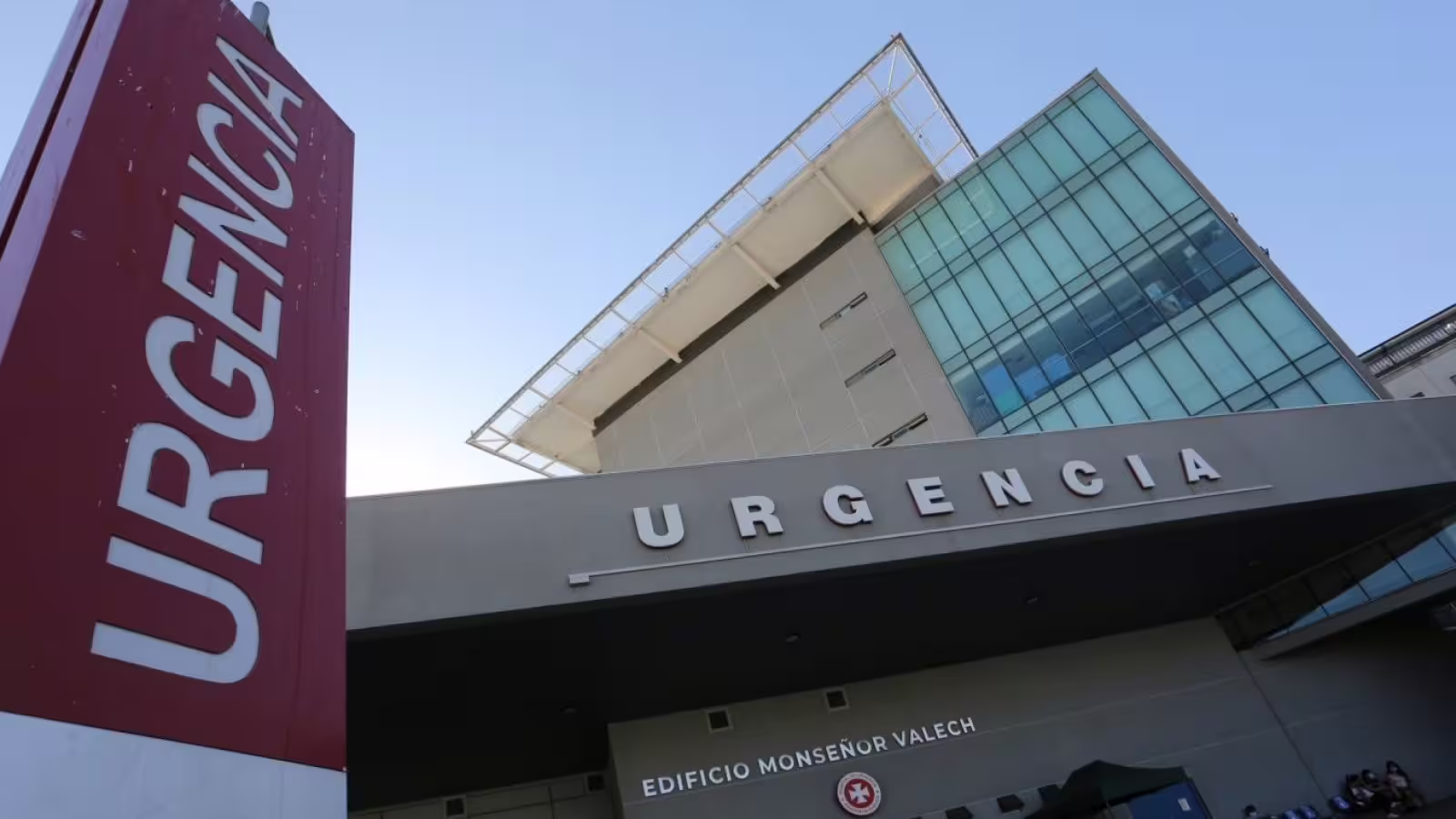 Reo se escapa de ex Posta Central: Se fuga en bata tras cirugía