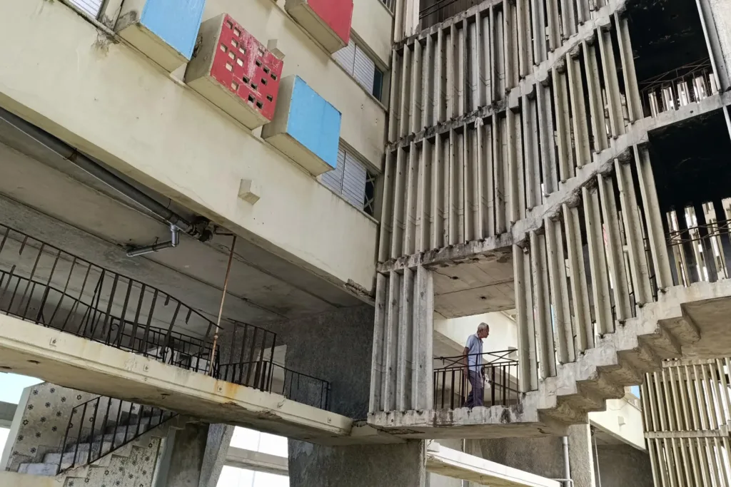 Crisis eléctrica en Cuba: la lucha de los ancianos ante apagones prolongados