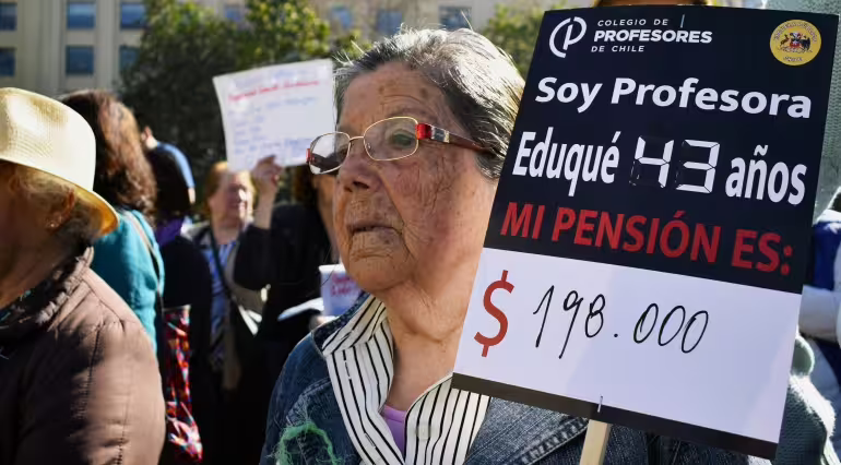 Profesores Aprueban Propuesta de Reparación de Deuda Histórica: Proyecto Avanza al Congreso