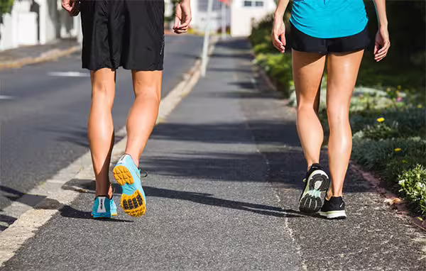 Caminatas con intervalos: el método respaldado por la ciencia para perder grasa