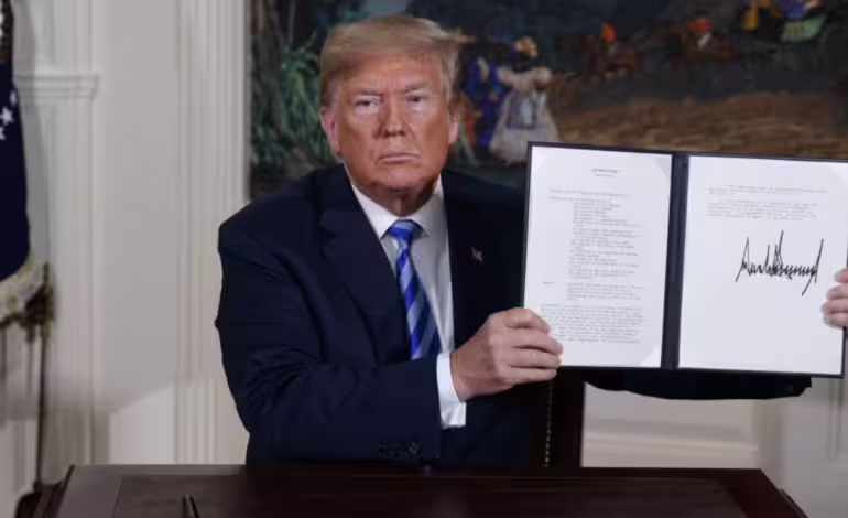 Trump Define Sanciones contra Irán para Frenar Apoyo a Grupos Armados y su Programa Nuclear