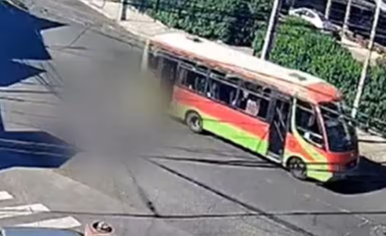 Valparaíso: Presentarán denuncia tras fallecimiento de estudiante que cayó de bus en movimiento