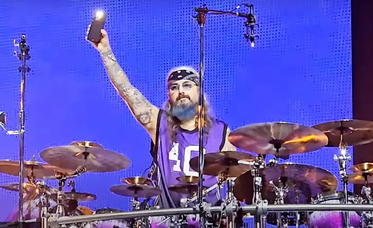 Mike Portnoy dedica emotivo concierto a su hermana fallecida antes de un show de Dream Theater