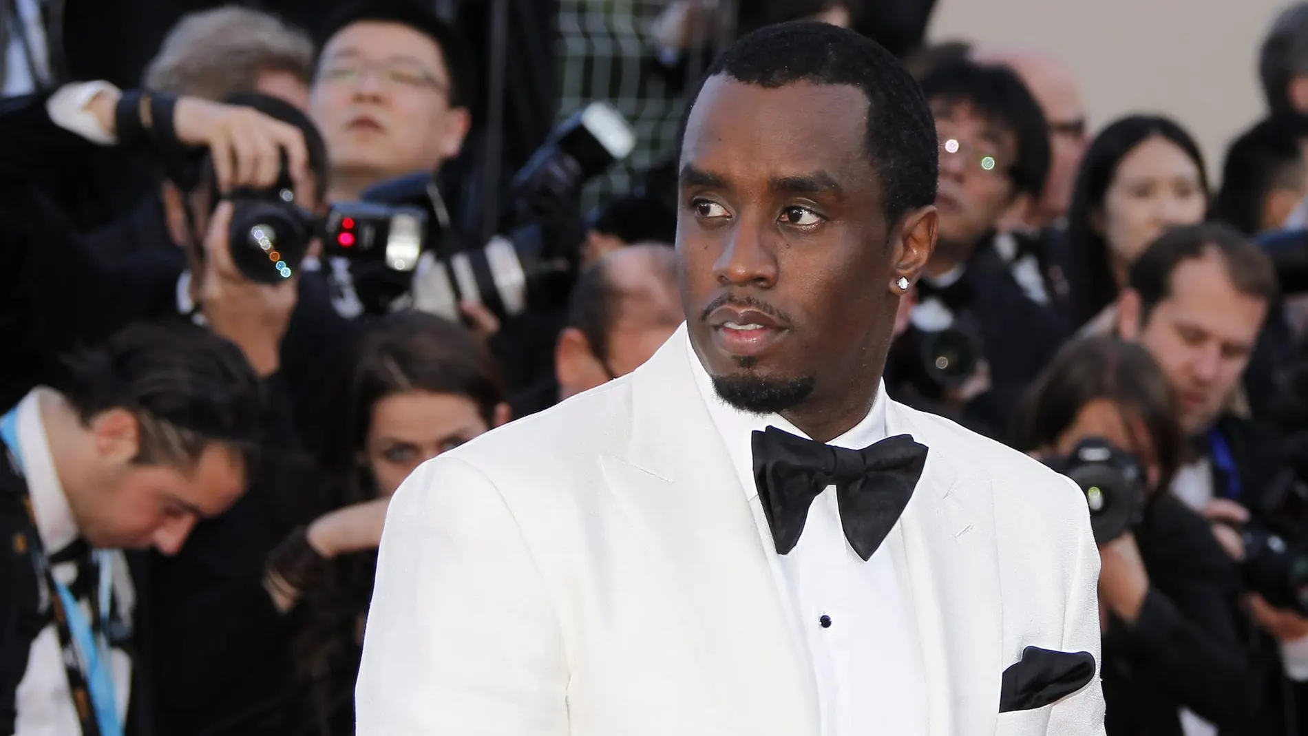 Sean «Diddy» Combs es acusado de intentar manipular testigos y jurados desde la cárcel, según fiscales