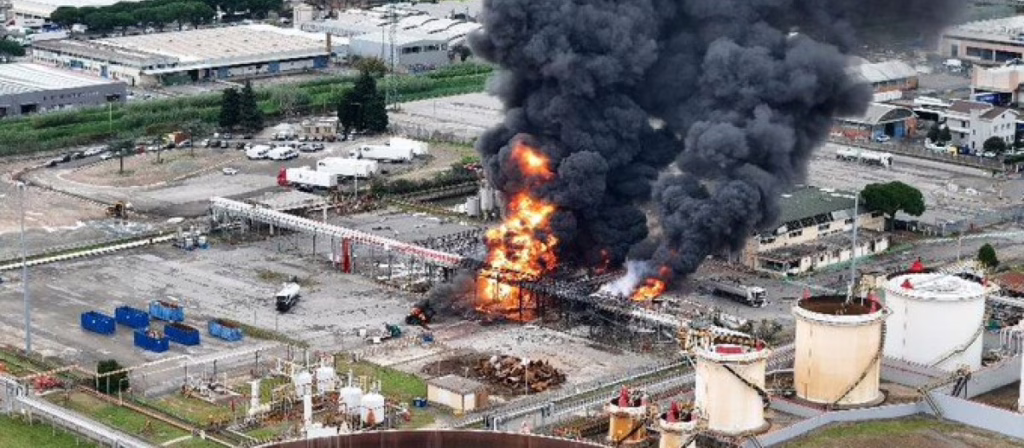 Explosión en refinería de ENI en Italia: el saldo mortal aumenta a cinco