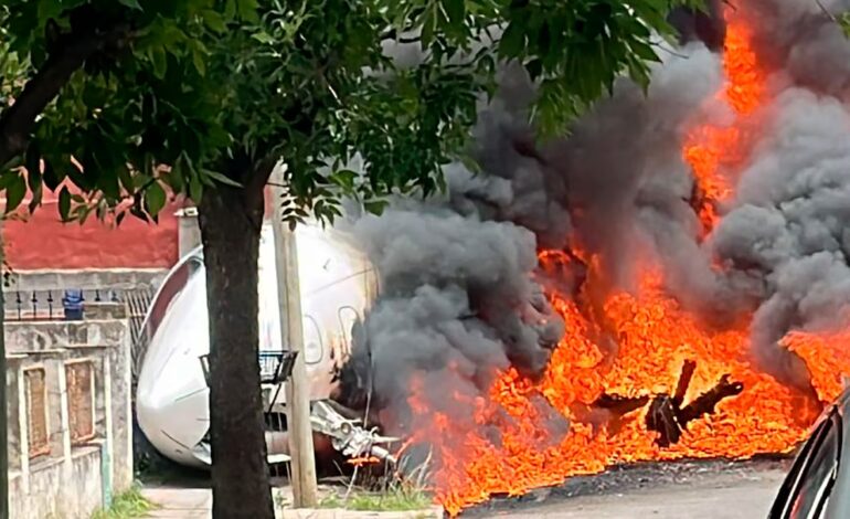 Tragedia en San Fernando: Avión se despista y choca contra una casa