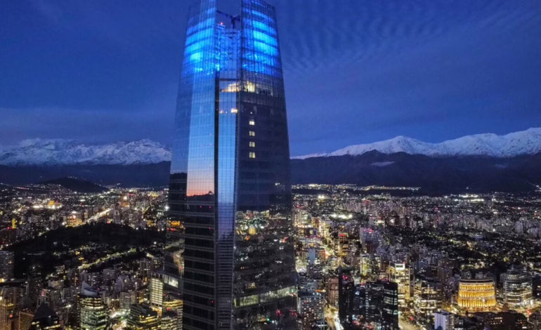 Chile fuera del Top 10 en el ranking de desempeño económico de la OCDE según ‘The Economist’