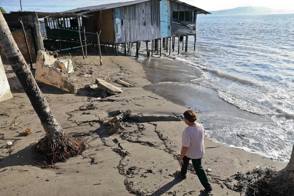 Cedeño: la aldea hondureña que lucha contra un mar imparable