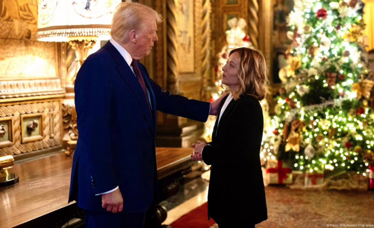 Giorgia Meloni realiza visita sorpresa a Donald Trump en Mar-a-Lago