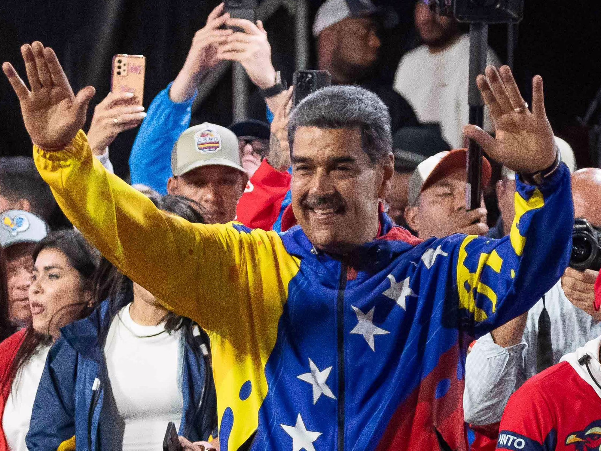 Oposición de Venezuela acusa a Maduro de consolidar un “golpe de Estado” tras asumir tercer mandato