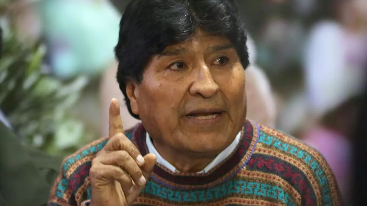Bolivia: Declaran en rebeldía a Evo Morales y emiten nueva orden de detención