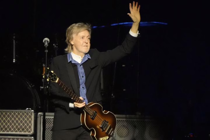 Paul McCartney critica propuestas del Gobierno británico sobre derechos de autor y uso de IA
