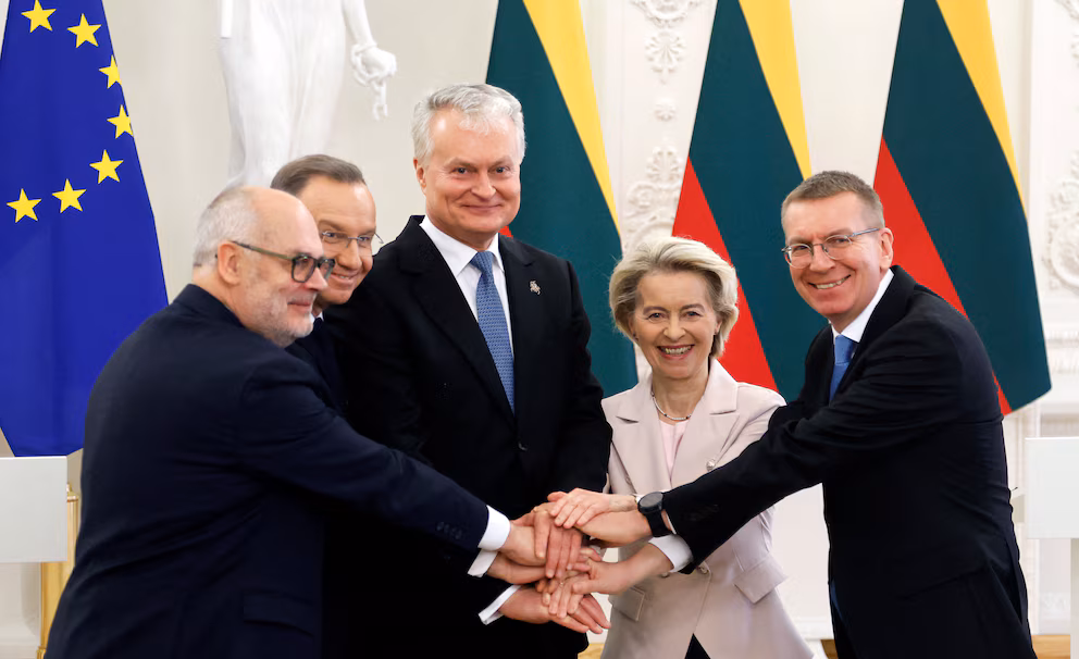 Los países bálticos se integran a la red eléctrica europea y eliminan su dependencia de Rusia