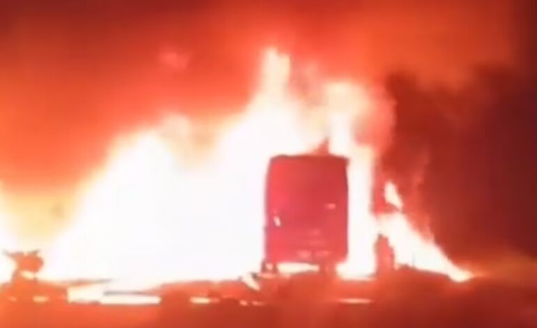 Más de 30 muertos en choque entre autobús y tráiler en Campeche: autoridades lamentan la tragedia