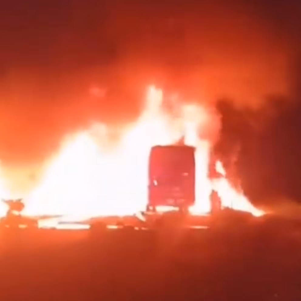 Más de 30 muertos en choque entre autobús y tráiler en Campeche: autoridades lamentan la tragedia