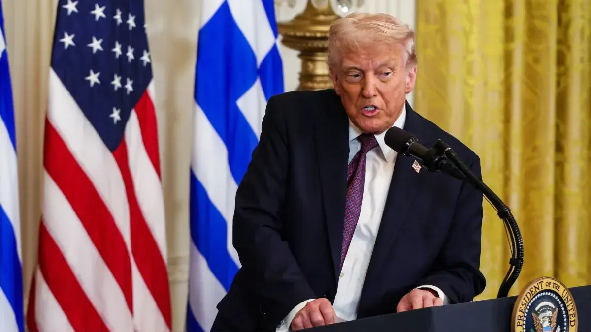 Trump minimiza la filtración de planes militares de EE.UU. y respalda a su asesor de seguridad