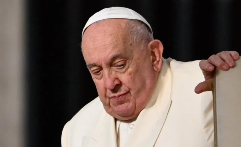 El Papa Francisco estuvo al borde de la muerte: médicos revelan momentos críticos de su hospitalización