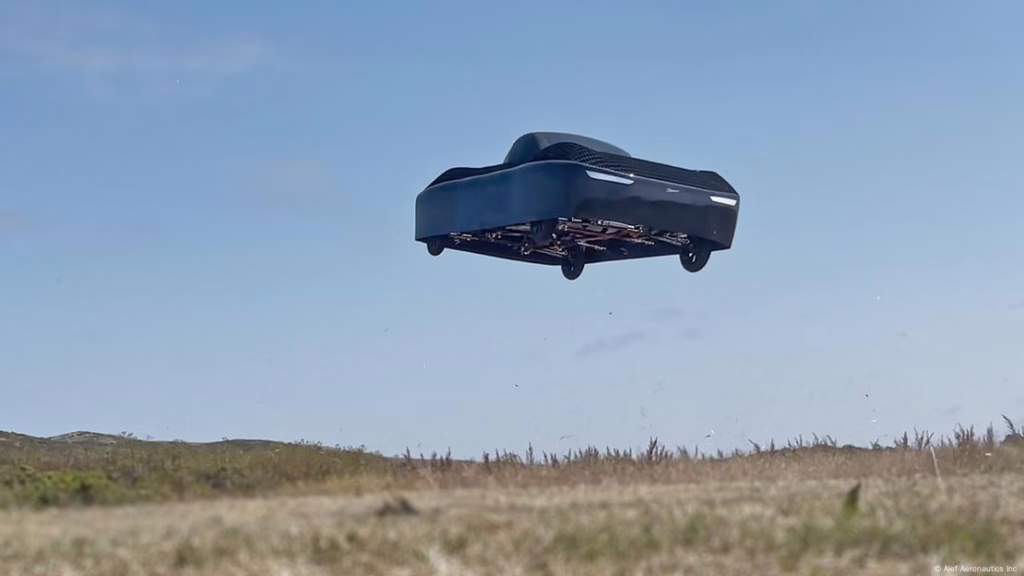 Presentan el primer auto volador certificado para uso en carretera y aire