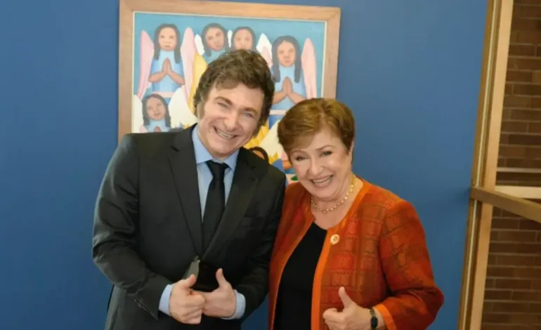 Argentina negocia préstamo de USD 20.000 millones con el FMI para respaldar reformas económicas