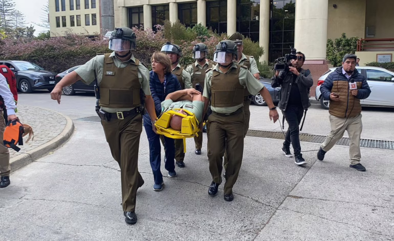 Protesta de pescadores frente al Congreso termina con enfrentamientos y un carabinero herido