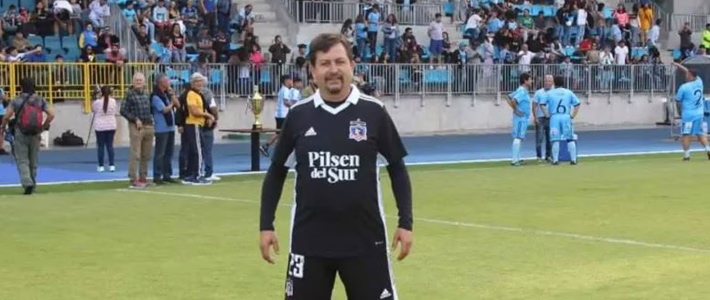 Polémica en Macul: Alcalde Eduardo Espinoza es acusado de buscar apoyo de la Garra Blanca durante su campaña