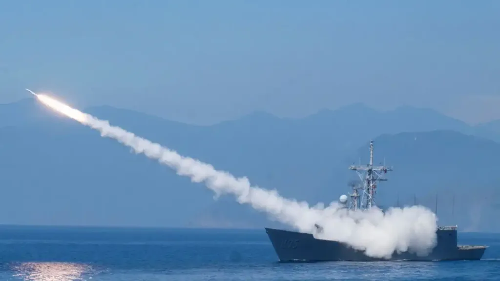 China intensifica la presión sobre Taiwán con nuevos ejercicios militares en el estrecho