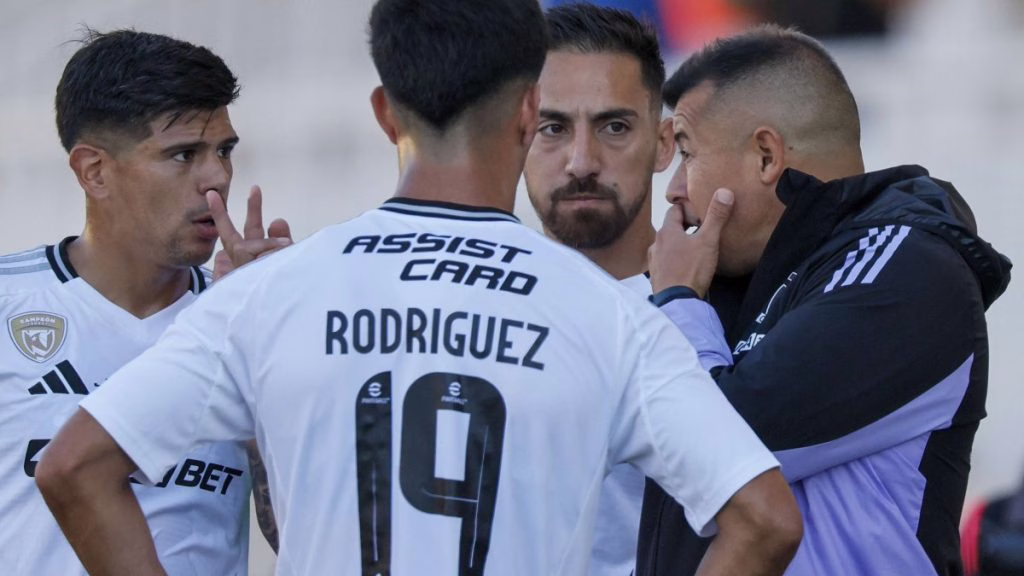 Dura caída de Colo Colo ante Limache deja al Cacique fuera de la Copa Chile 2025