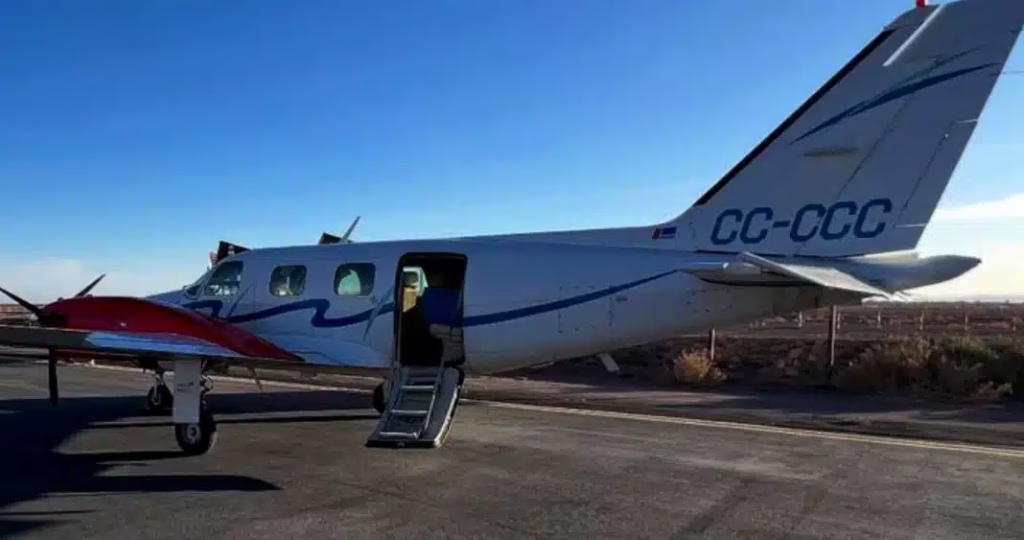 Encuentran avioneta ambulancia extraviada en Curacaví con seis personas a bordo
