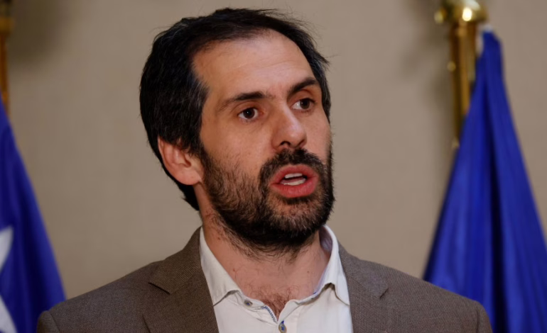 Gobierno admite dudas tras salida de empresas chinas en proyectos de litio en Chile