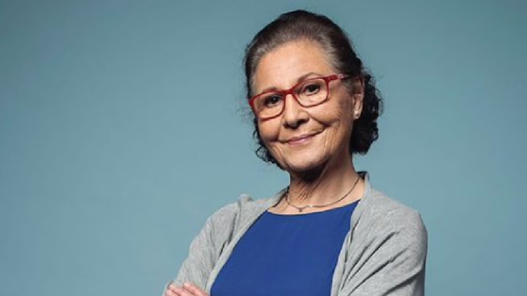 Teresita Reyes enfrenta complejo diagnóstico: fue operada por cáncer mandibular