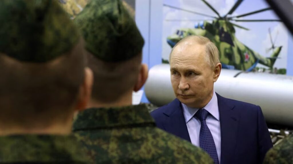 Putin reconoce presión económica por gasto militar y plantea reducir presupuesto de defensa