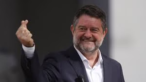 Claudio Orrego rechaza acusaciones de Contraloría y defiende su gestión en medio de solicitud de destitución