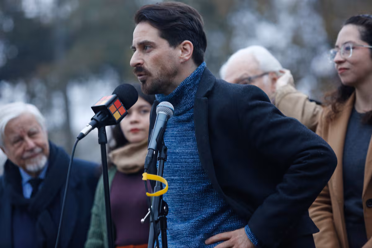 Crisis interna en el Frente Amplio tras derrota de Winter: críticas cruzadas a Yeomans, la directiva y el equipo estratégico