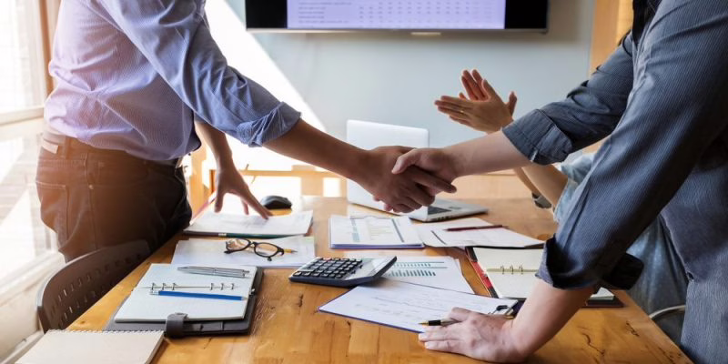 El alto precio de contratar mal: casi la mitad renuncia en el primer año por no encajar en la cultura de la empresa