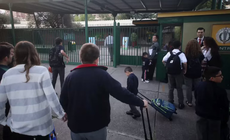 Regreso a clases tras vacaciones de invierno: fechas clave del segundo semestre y fin del año escolar 2025