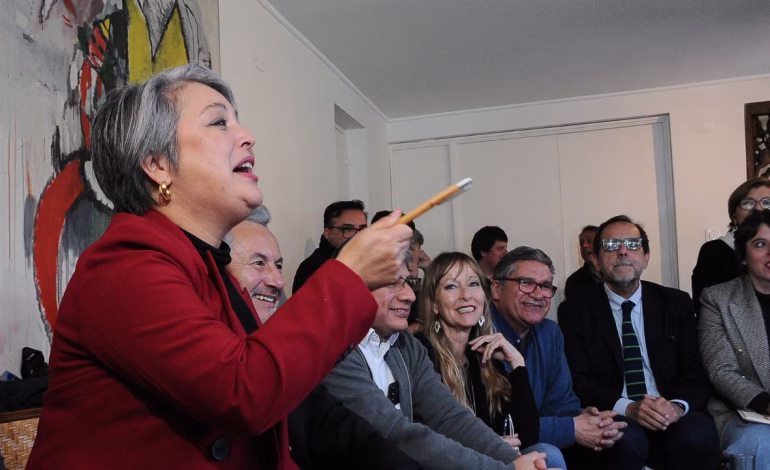 Darío Quiroga: el asesor detrás de la estrategia de Jeannette Jara