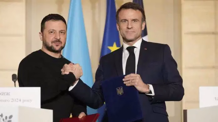 Macron sobre la guerra en Ucrania: “El futuro del país no puede decidirse sin los ucranianos”
