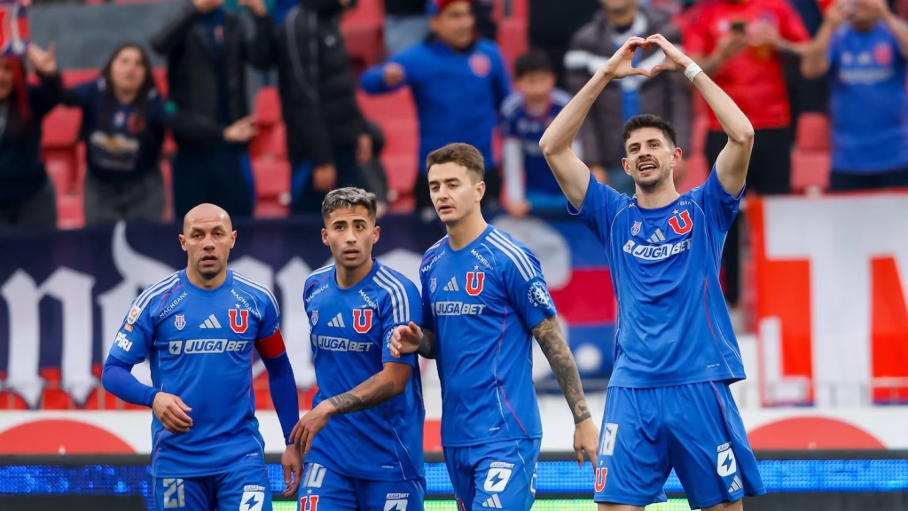 La U se prepara para un duelo clave en la Copa Sudamericana contra Independiente