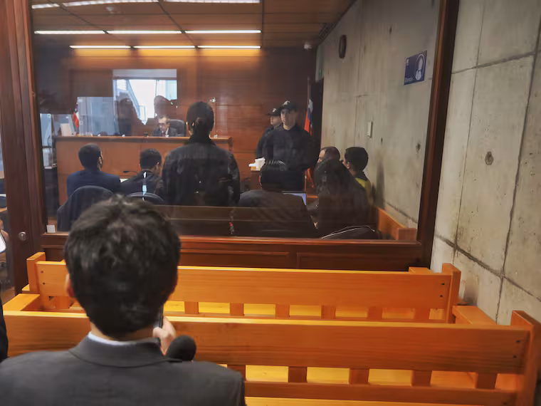 Tribunal dicta prisión preventiva a cinco imputados por homicidio y robo en Curacaví