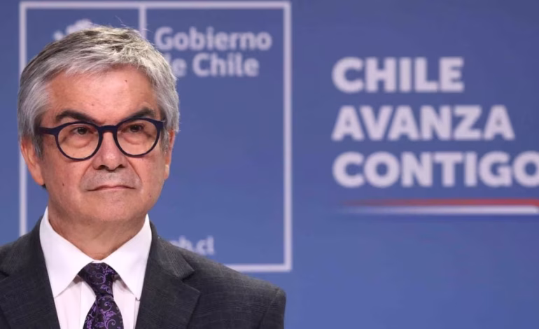 Marcel confirma primeras destituciones de funcionarios públicos por escándalo de licencias médicas