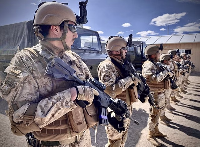 Chile refuerza su frontera norte con el sistema Sifron, una red de drones, cámaras y vehículos militares que ha reducido en 35% los ingresos irregulares en 2025.