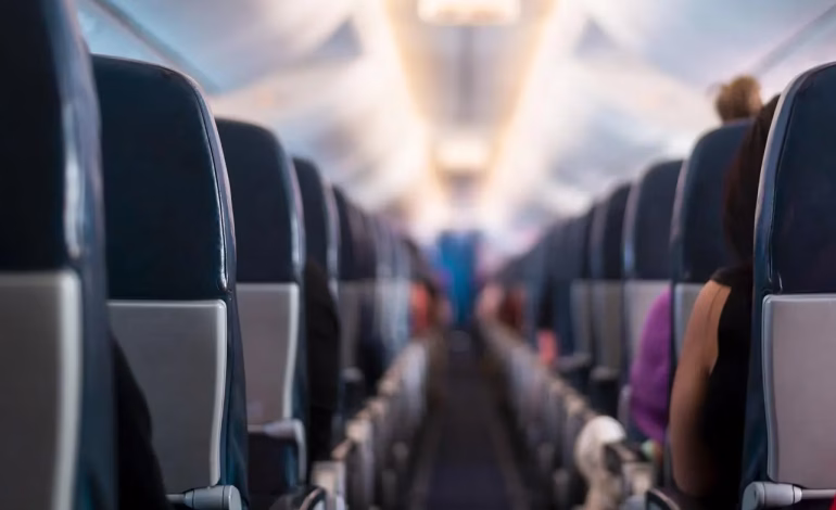 Aerolíneas bajo la lupa: reportan exposición a gases tóxicos en vuelos comerciales