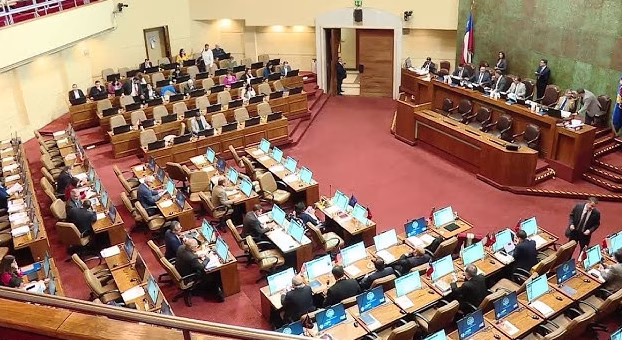 Cámara aprueba proyecto que regula la inteligencia artificial en Chile y lo envía al Senado