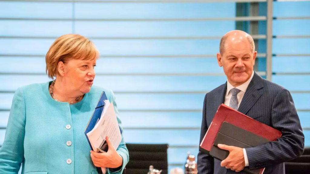 Alemania arresta a un hombre que promovía asesinatos de Merkel y Scholz en la darknet