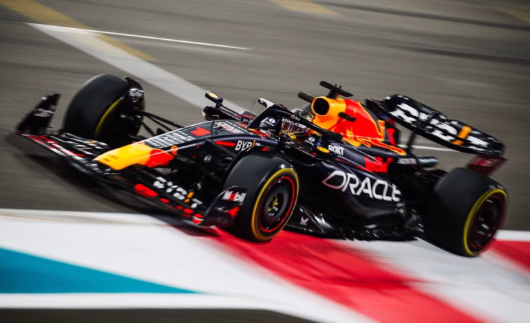 Qué necesita Max Verstappen para coronarse campeón después de quedarse con la pole en Abu Dhabi