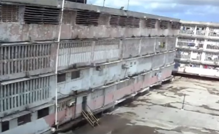 Un informe de Prisoners Defenders revela que Cuba cerró 2025 con casi 1.200 presos políticos, denuncias de tortura sistemática y represión sin freno.