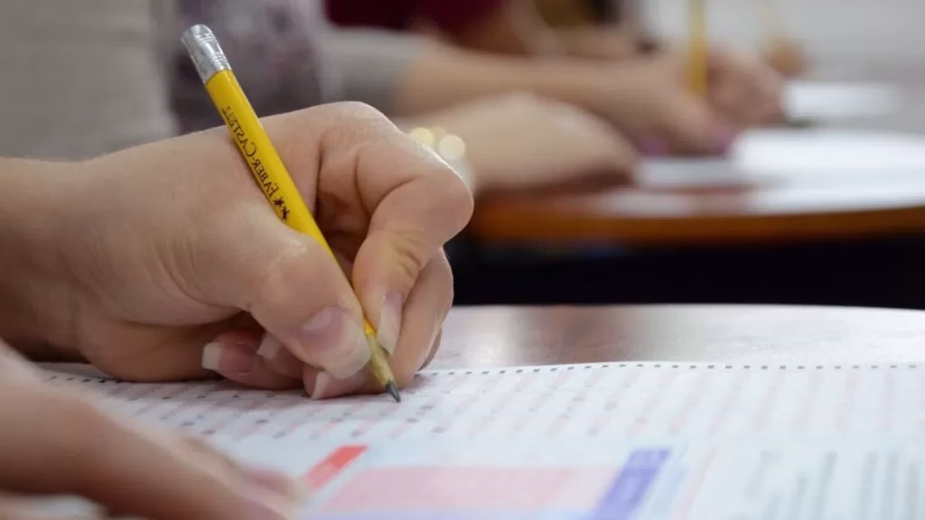 PAES 2026: ranking de los 100 colegios con mejores resultados confirma fuerte concentración en la Región Metropolitana