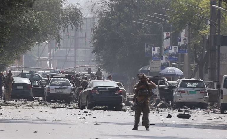 Ataque devastador en Kabul: hospital bombardeado deja cientos de muertos y alarma mundial