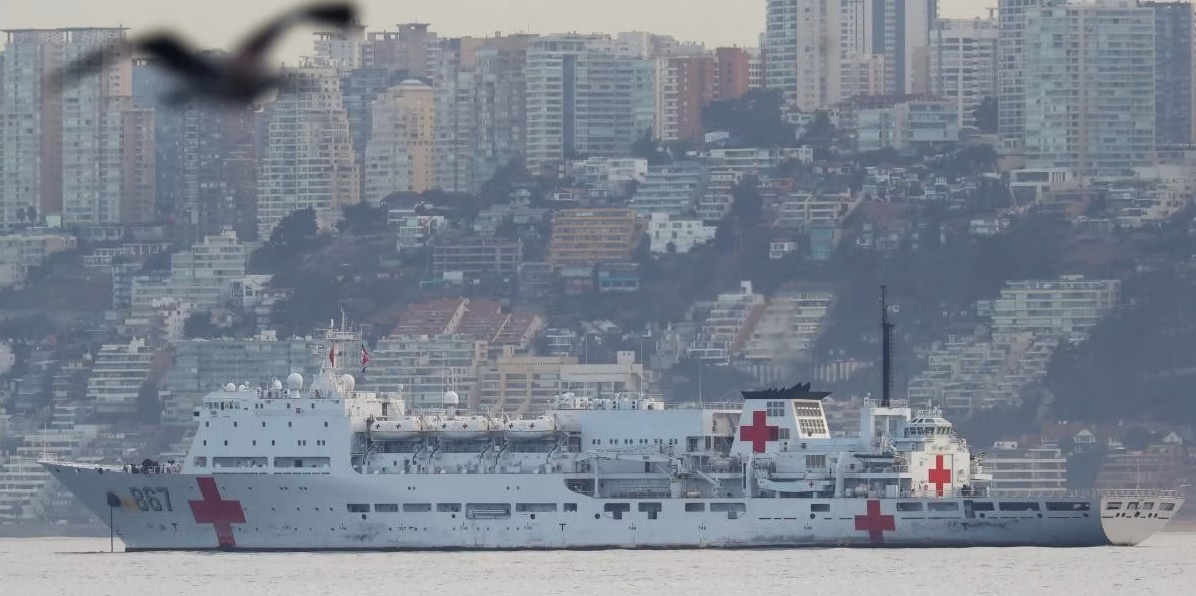Buque hospital chino “Silk Road Ark” recaló en Valparaíso: misión, polémica sanitaria y detalles técnicos